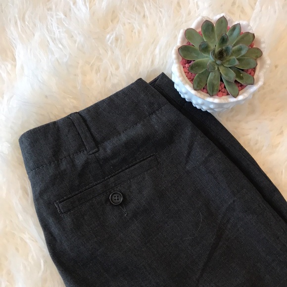 Banana Republic Pants - 4/$25 BANANA REPUBLIC‎ CHARCOAL GRAY CONTOURED FIT